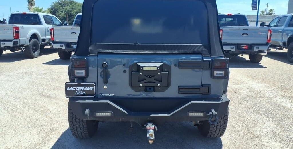2015 Jeep Wrangler Sport thumbnail 4