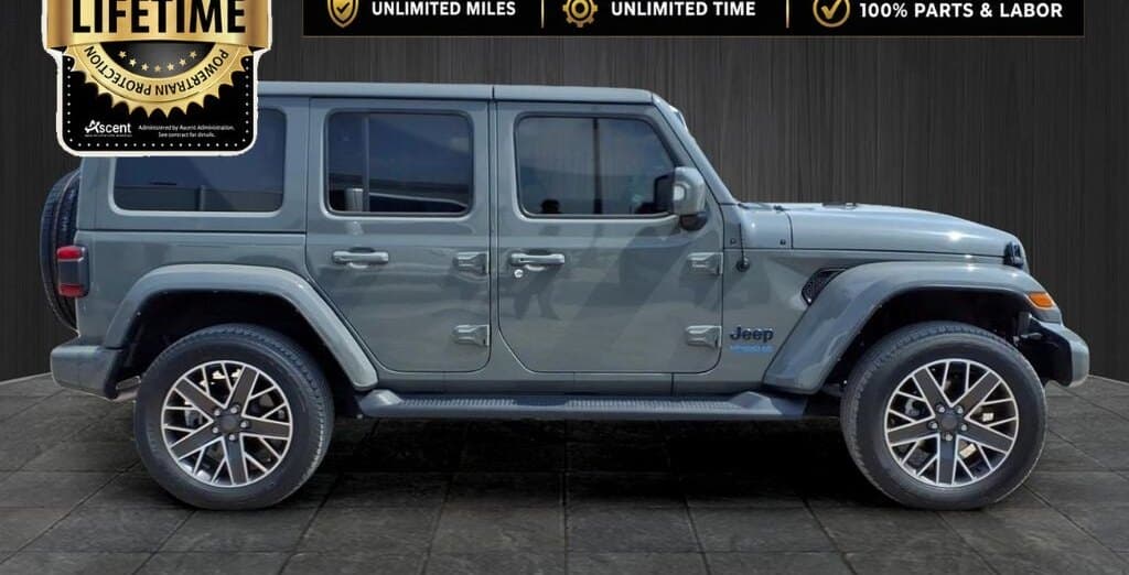 2022 Jeep Wrangler 4xe Unlimited Sahara High Altitude thumbnail 4
