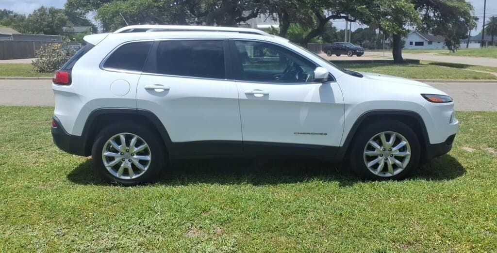 2015 Jeep Cherokee Limited thumbnail 7