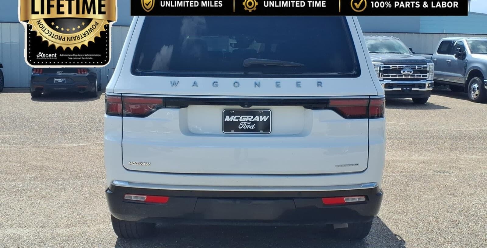 2024 Jeep Wagoneer L Series II thumbnail 4