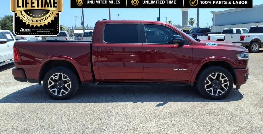 2025 RAM 1500 Laramie thumbnail 3