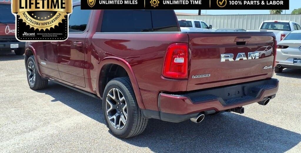 2025 RAM 1500 Laramie thumbnail 6