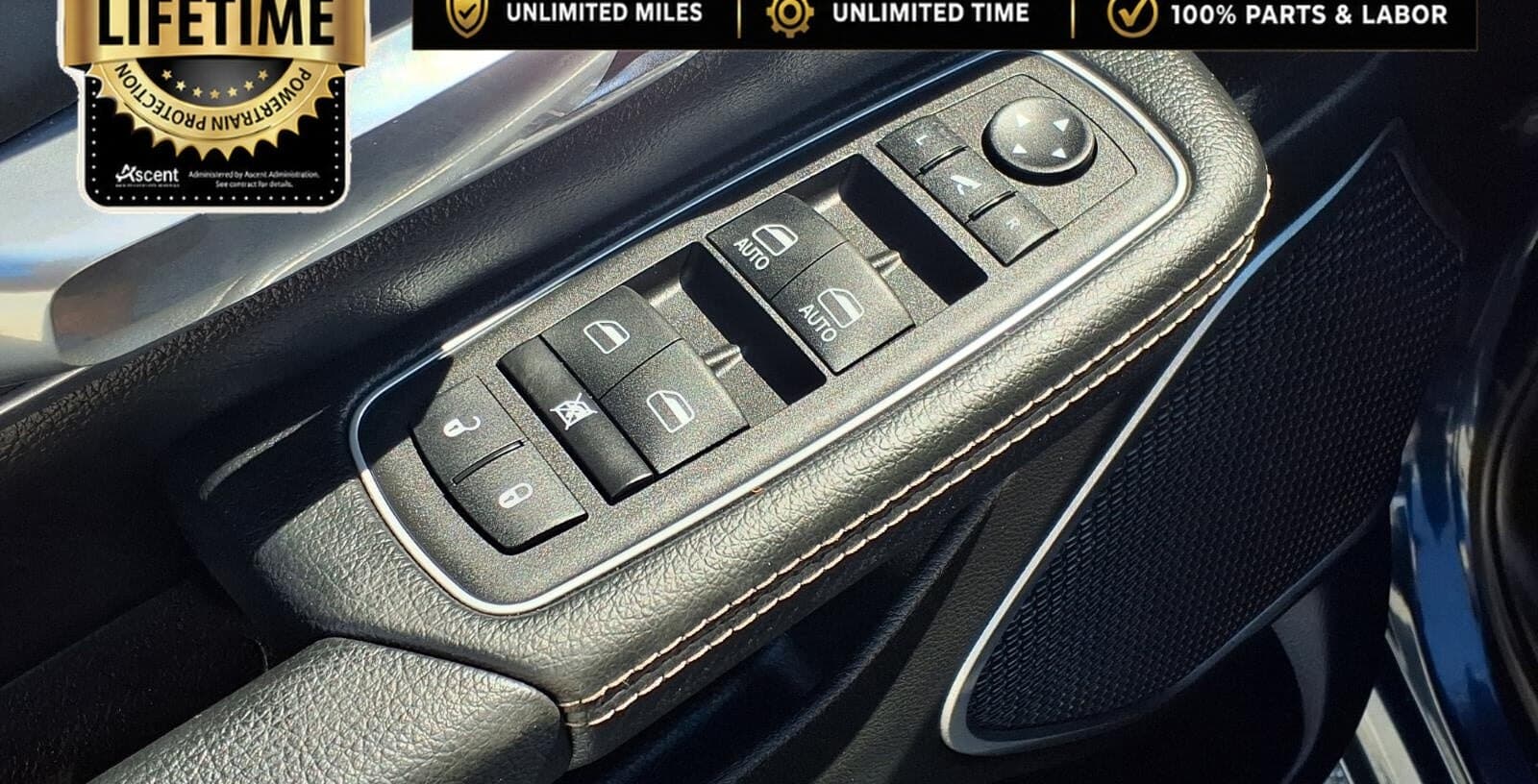 2023 RAM 1500 Laramie thumbnail 10
