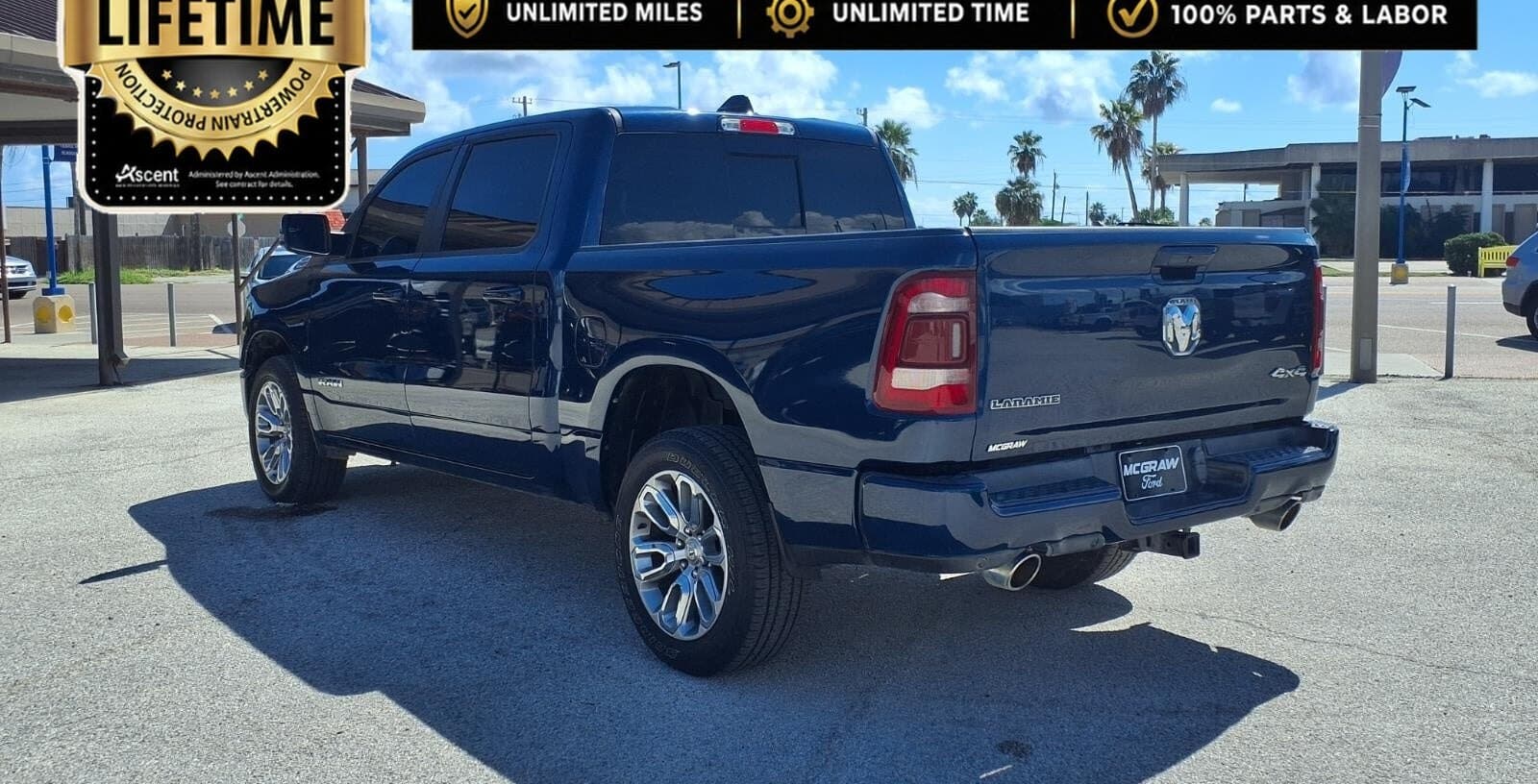 2023 RAM 1500 Laramie thumbnail 3