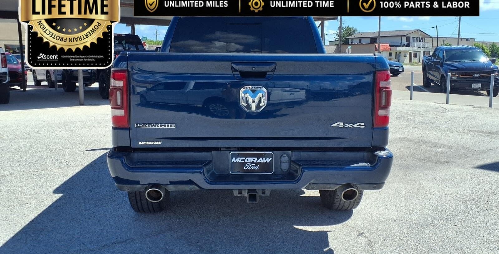 2023 RAM 1500 Laramie thumbnail 4