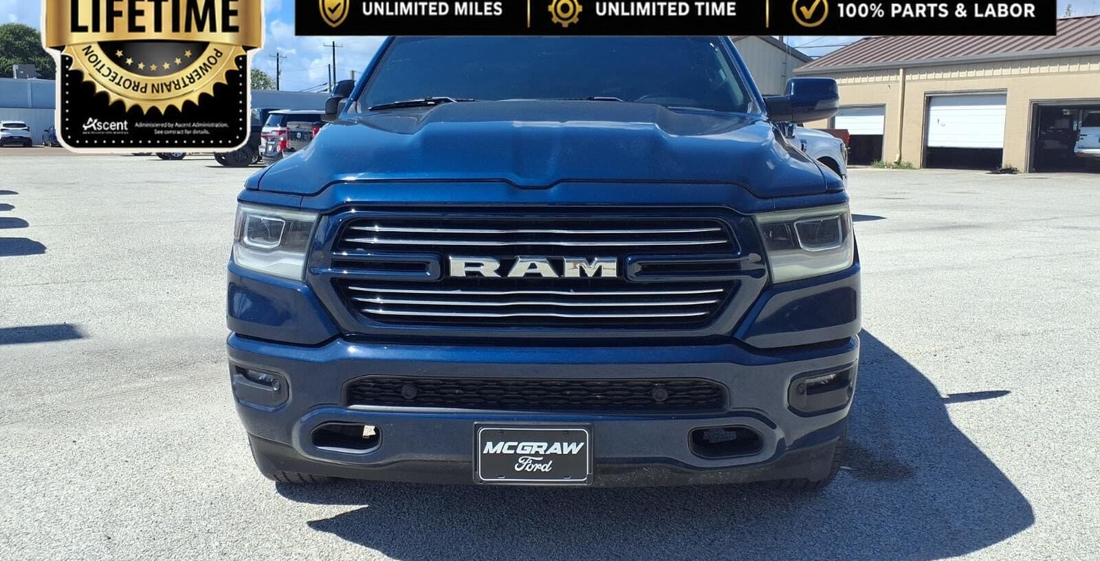 2023 RAM 1500 Laramie thumbnail 5