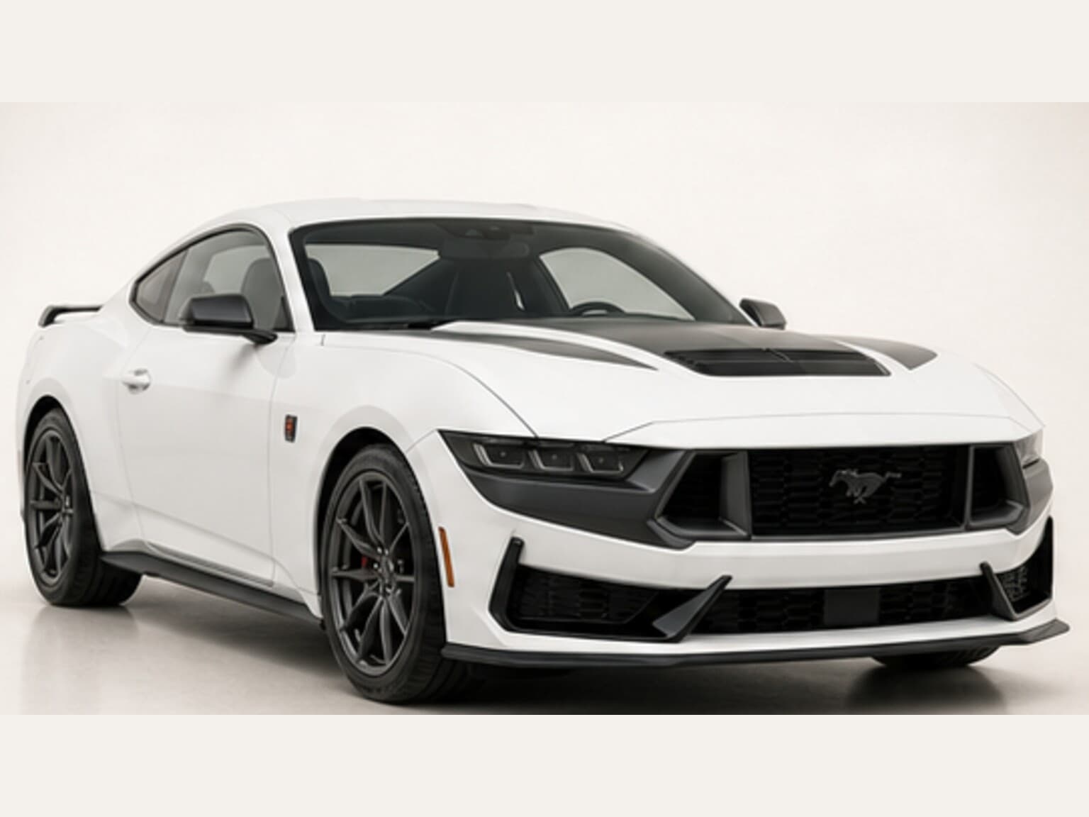 2026 Ford Mustang Dark Horse Premium thumbnail 3