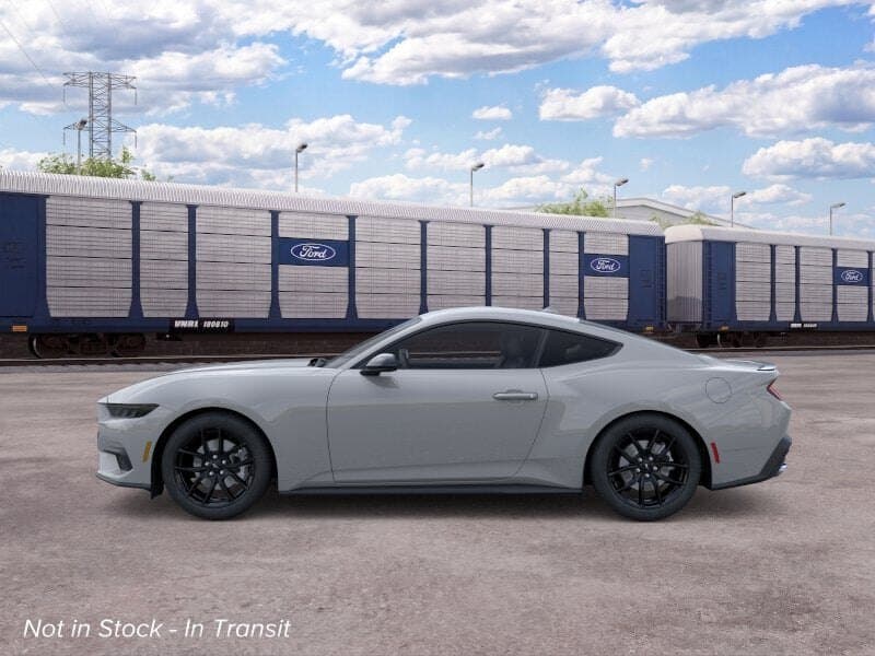 2026 Ford Mustang EcoBoost Fastback thumbnail 3