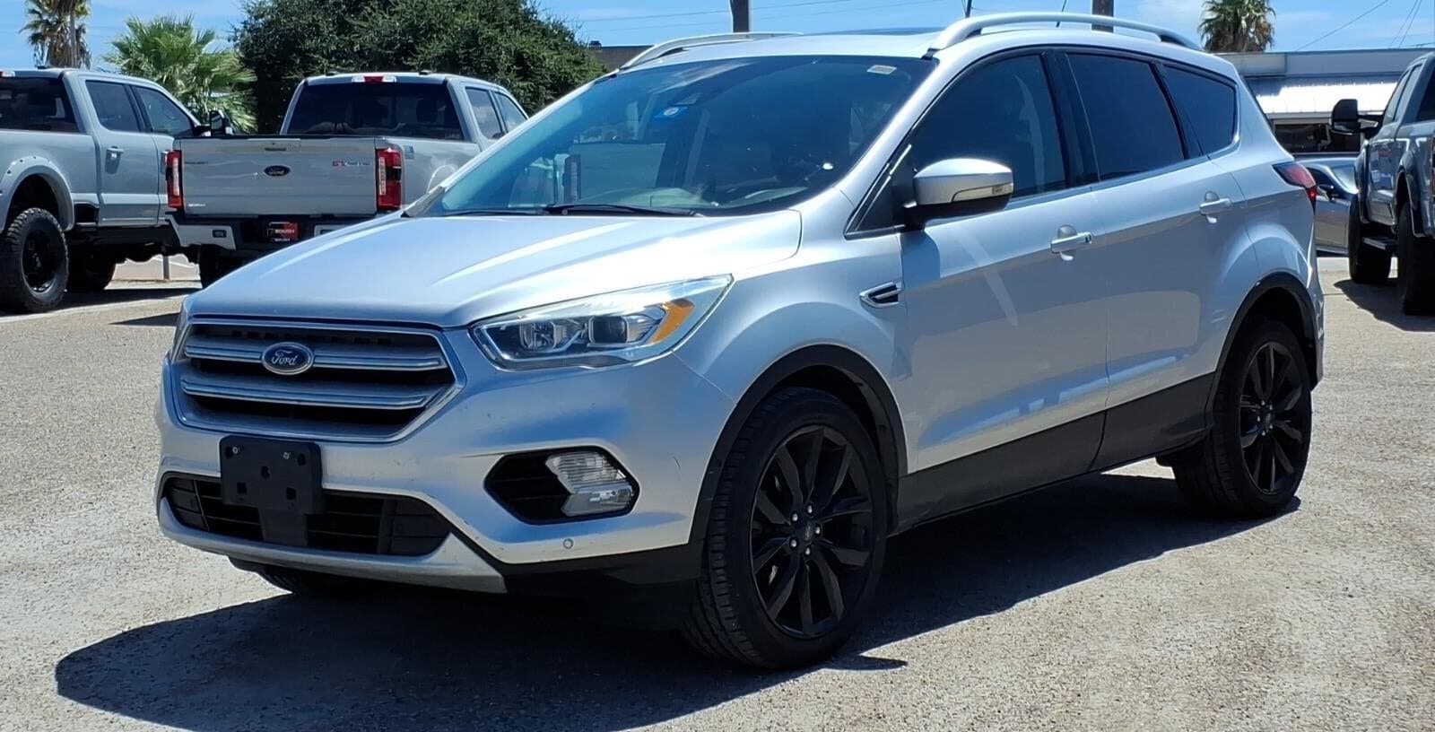 2019 Ford Escape Titanium, photo 1 of 12