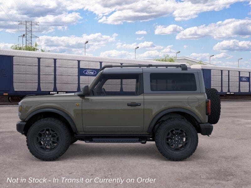 2026 Ford Bronco Badlands thumbnail 3