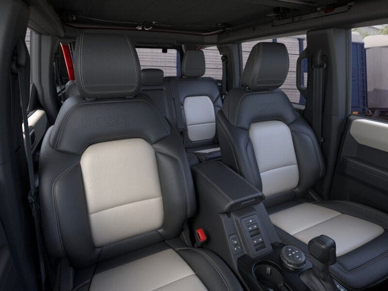 2026 Ford Bronco Outer Banks thumbnail 10
