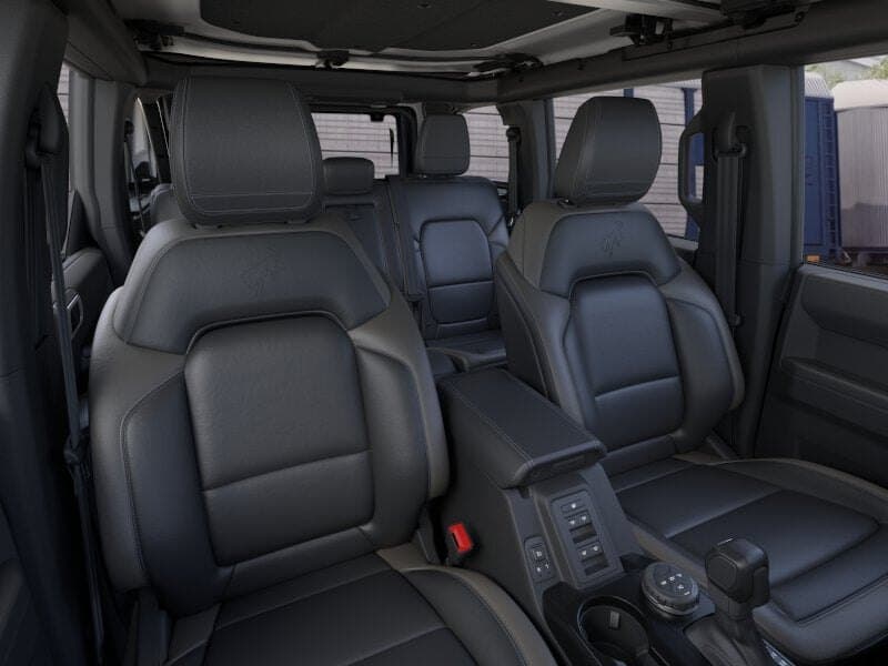 2026 Ford Bronco Outer Banks thumbnail 10
