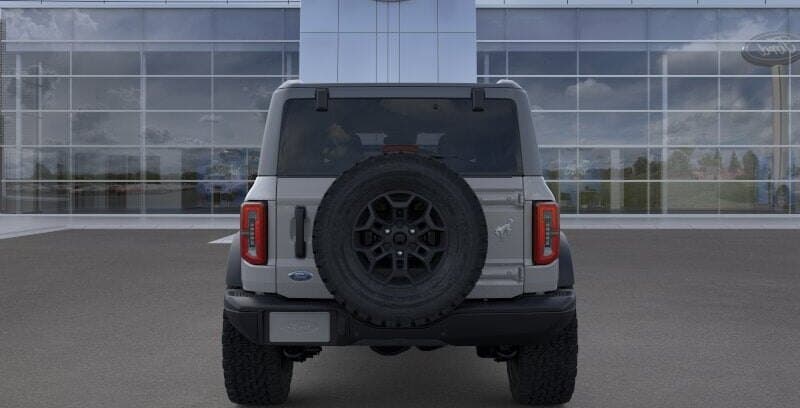 2026 Ford Bronco Badlands thumbnail 5