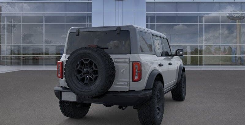 2026 Ford Bronco Badlands thumbnail 8