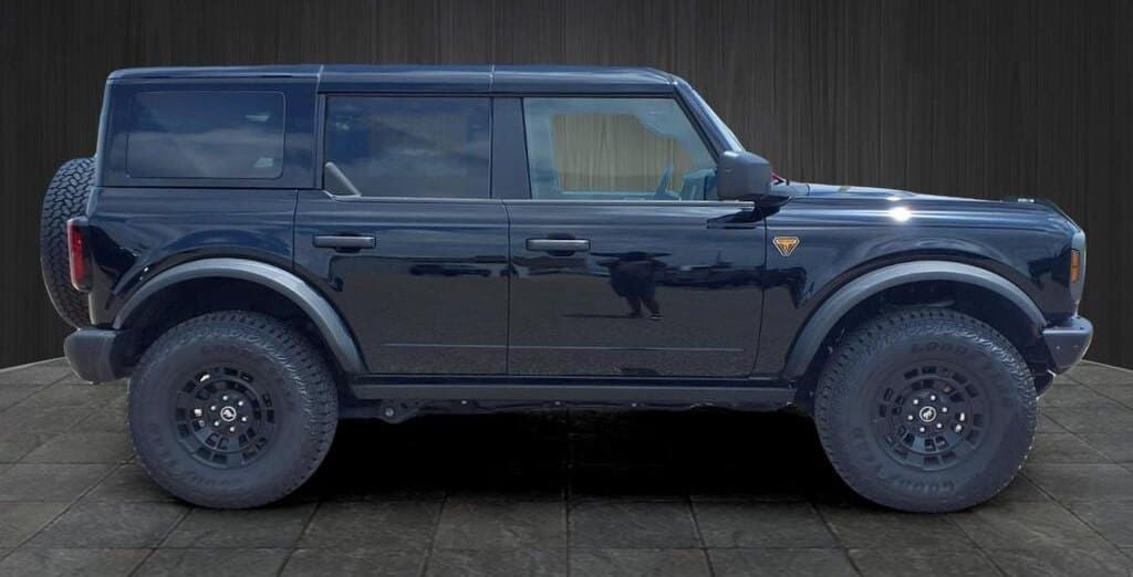 2026 Ford Bronco Badlands thumbnail 4