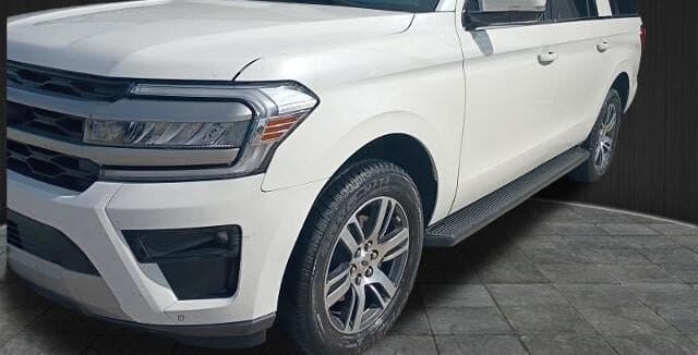 2024 Ford Expedition MAX XLT, photo 1 of 12