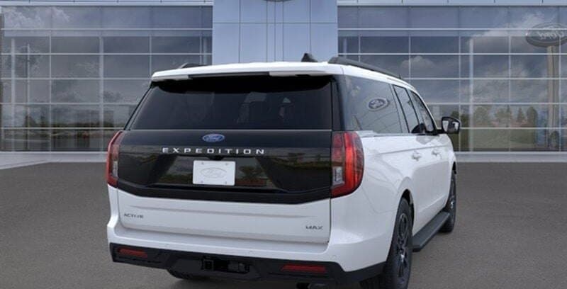 2026 Ford Expedition MAX Active thumbnail 8
