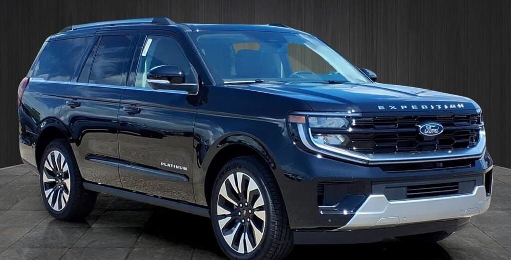 2026 Ford Expedition Platinum thumbnail 3