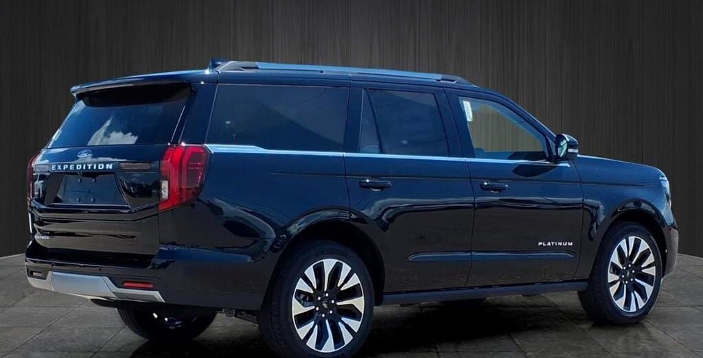 2026 Ford Expedition Platinum thumbnail 5