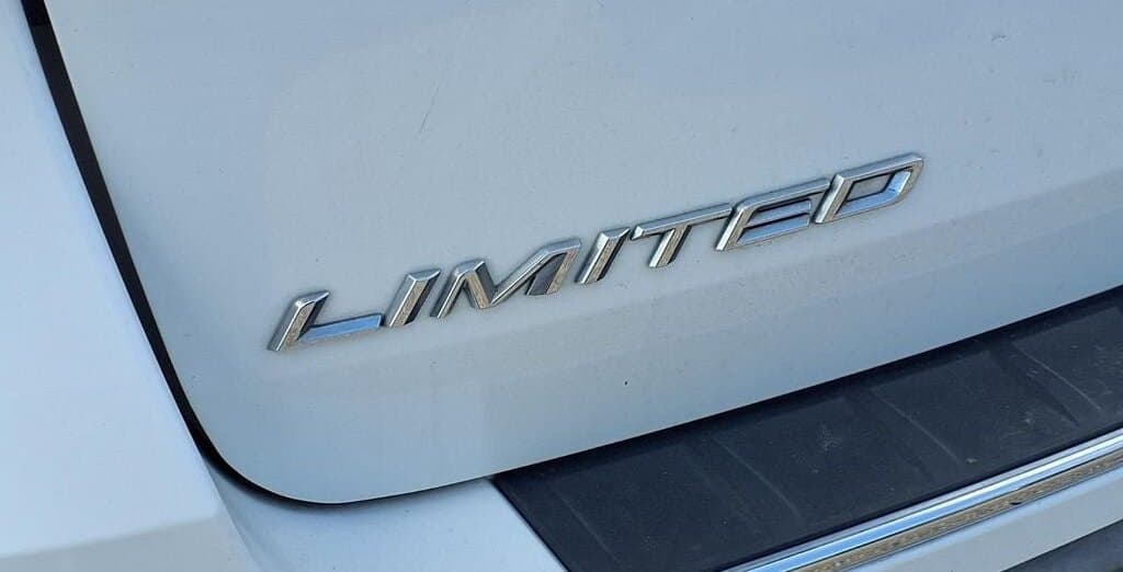 2020 Ford Explorer Limited thumbnail 9