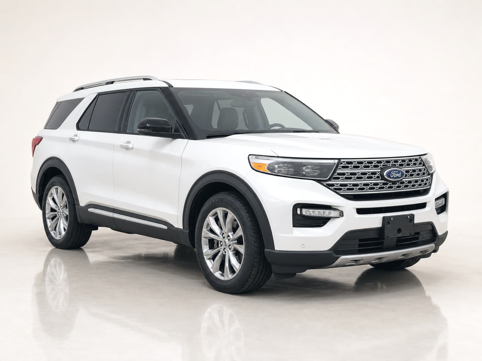 2020 Ford Explorer Limited thumbnail 3