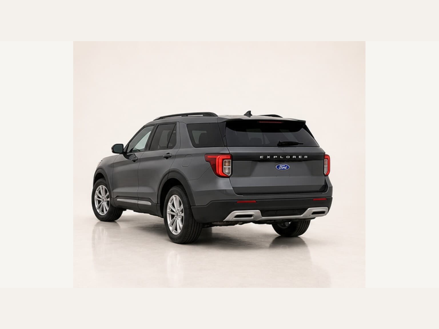 2026 Ford Explorer Active RWD thumbnail 3