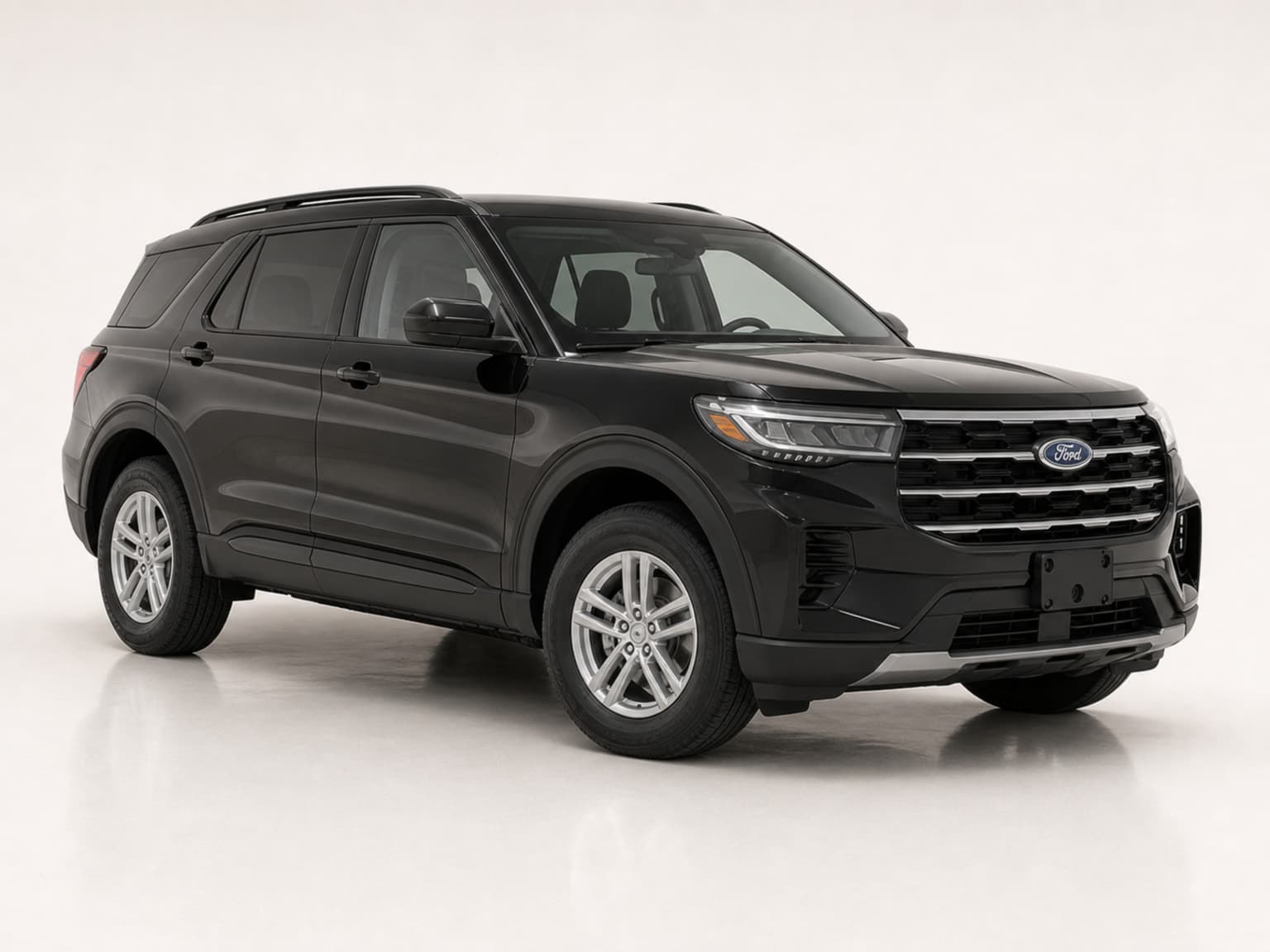 2026 Ford Explorer Active thumbnail 3