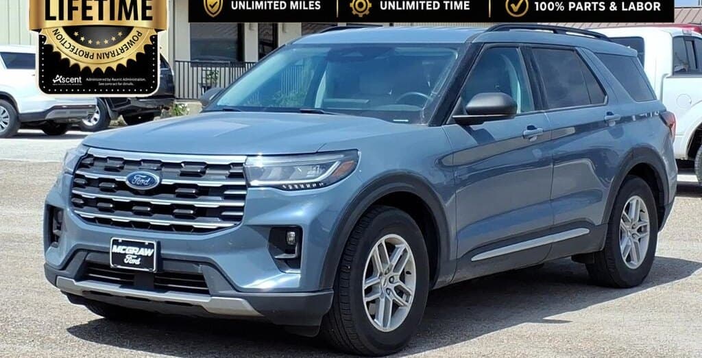 2025 Ford Explorer Active, photo 1 of 12