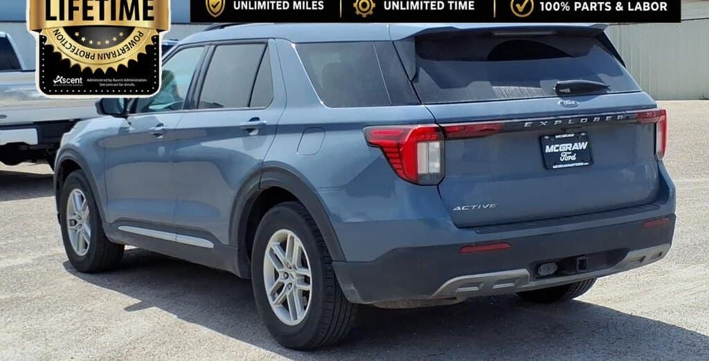 2025 Ford Explorer Active thumbnail 3