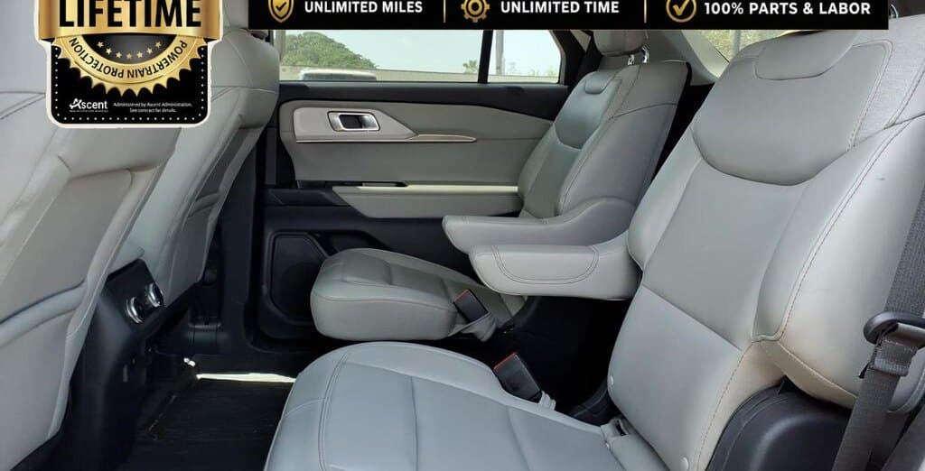 2025 Ford Explorer Active thumbnail 9