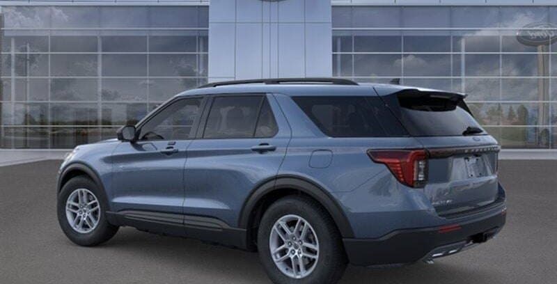 2026 Ford Explorer Active thumbnail 4