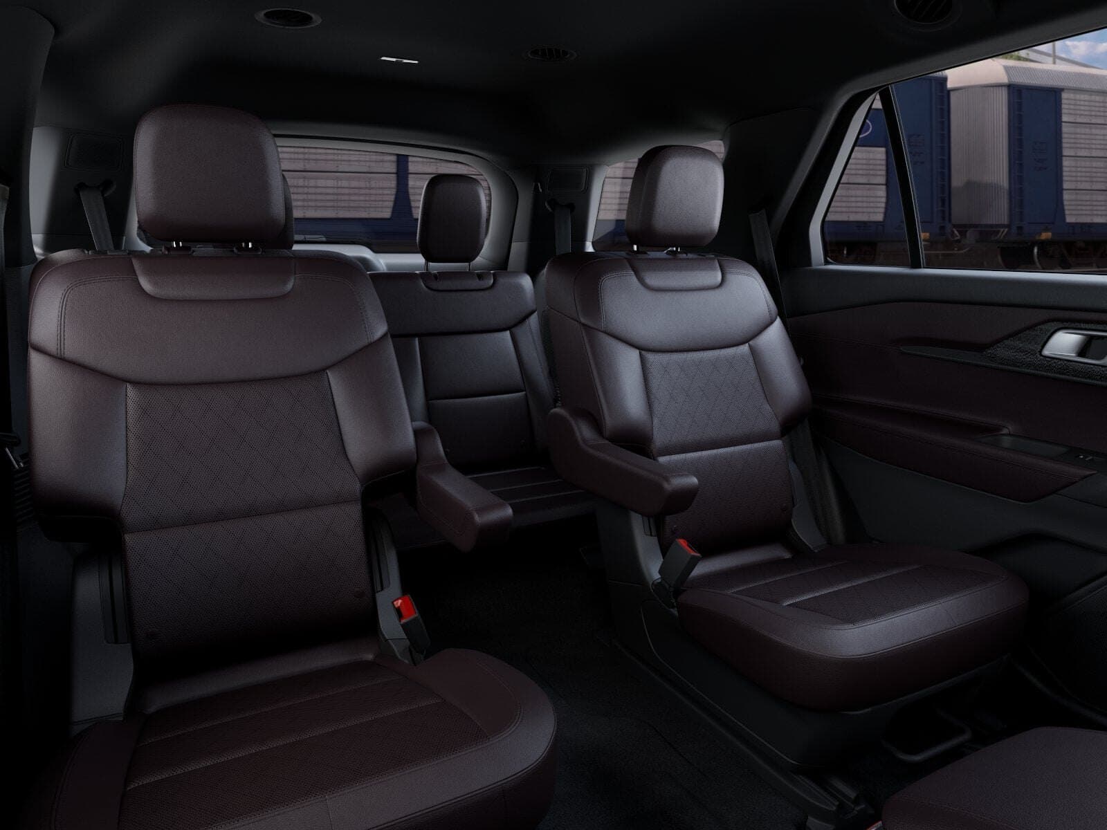 2027 Ford Explorer 4-Door 4DR RWD PLTNM thumbnail 11