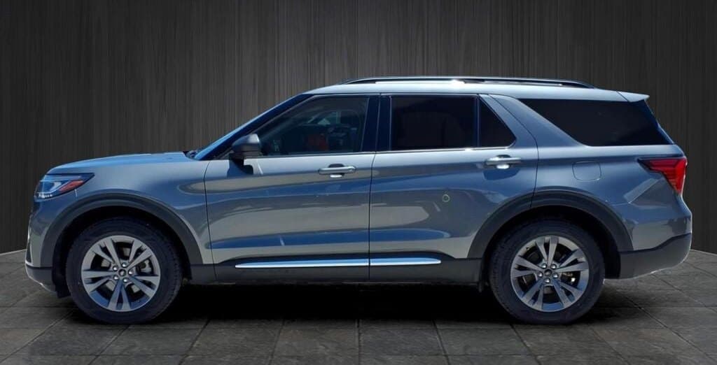2025 Ford Explorer Active thumbnail 7