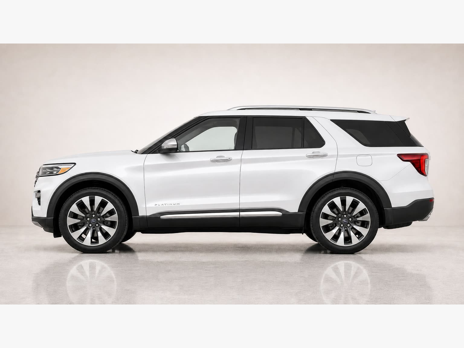 2026 Ford Explorer Platinum thumbnail 4