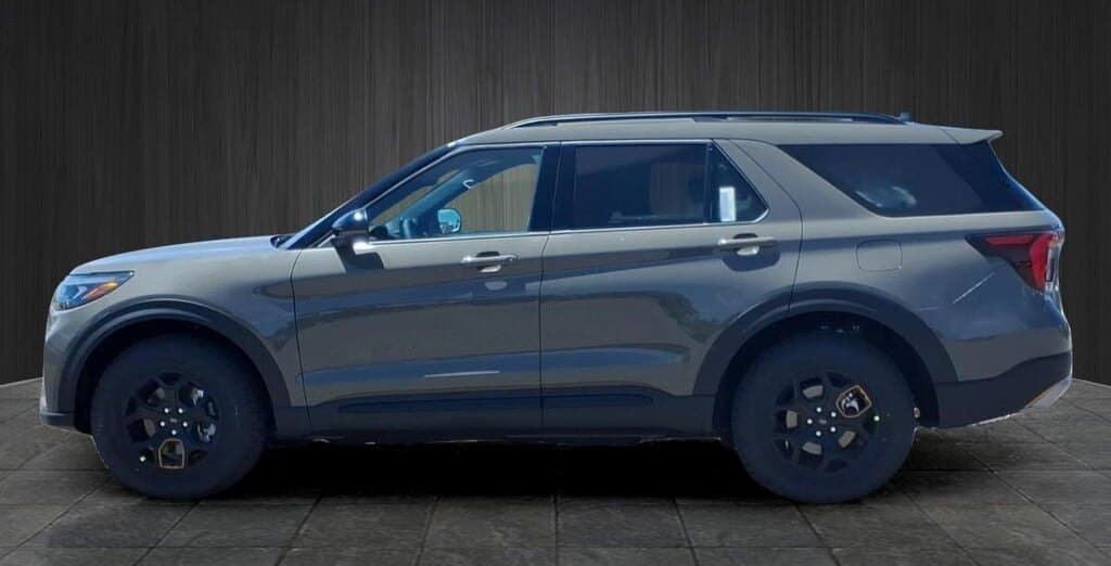 2026 Ford Explorer Tremor thumbnail 7