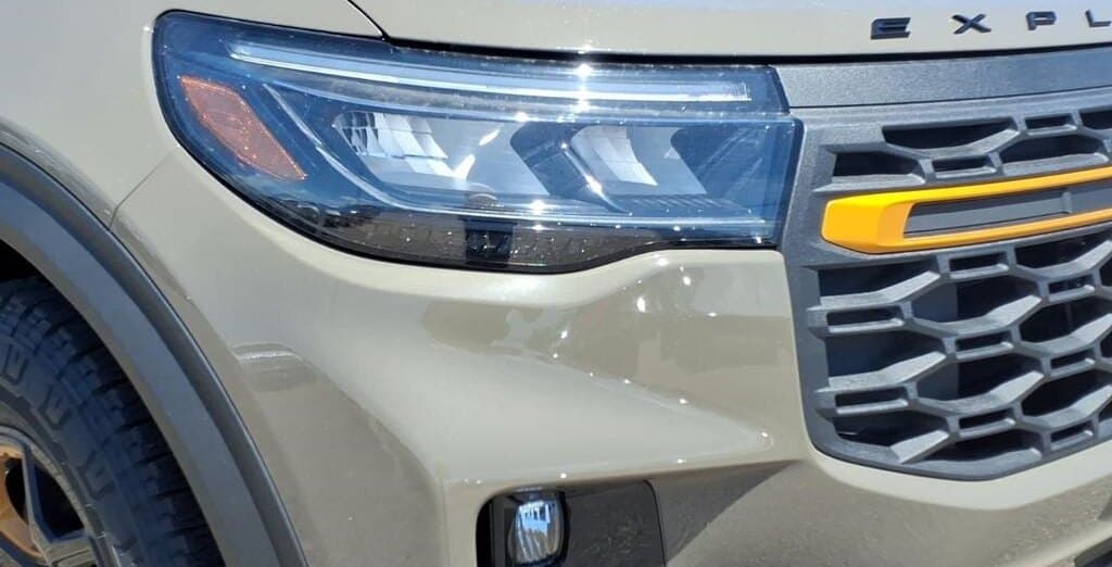2026 Ford Explorer Tremor thumbnail 9
