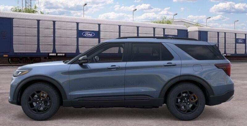 2026 Ford Explorer Tremor thumbnail 3