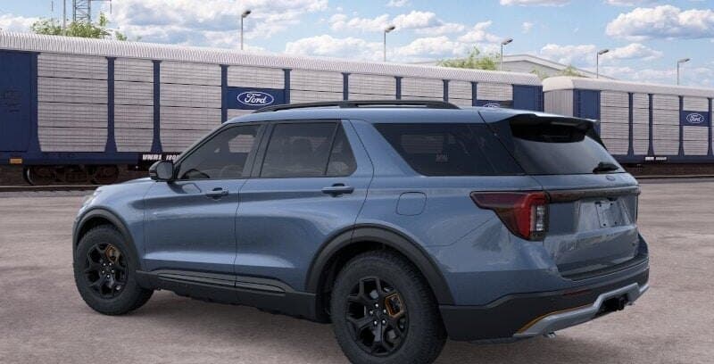 2026 Ford Explorer Tremor thumbnail 4