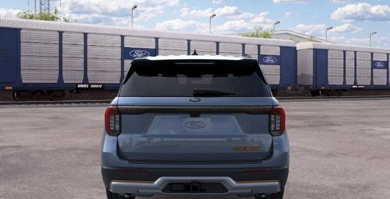 2026 Ford Explorer Tremor thumbnail 5