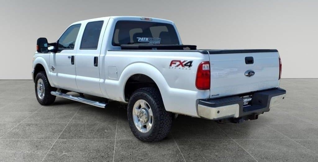 2016 Ford F-250 XLT thumbnail 5