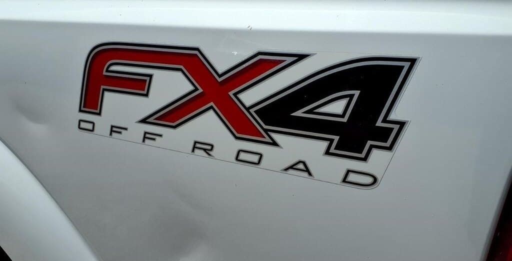 2016 Ford F-250 XLT thumbnail 9