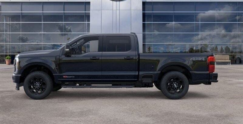 2026 Ford Super Duty F-250 Lariat thumbnail 3