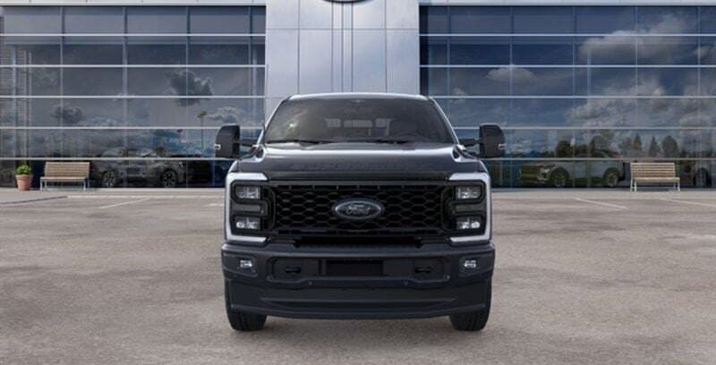 2026 Ford Super Duty F-250 Lariat thumbnail 6