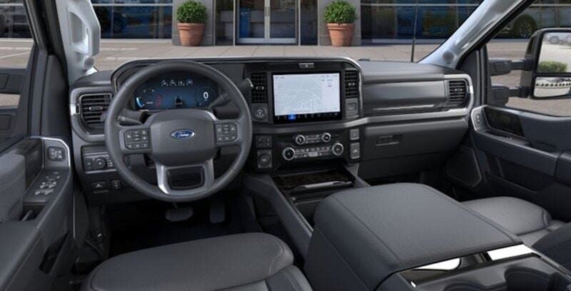 2026 Ford Super Duty F-250 Lariat thumbnail 9