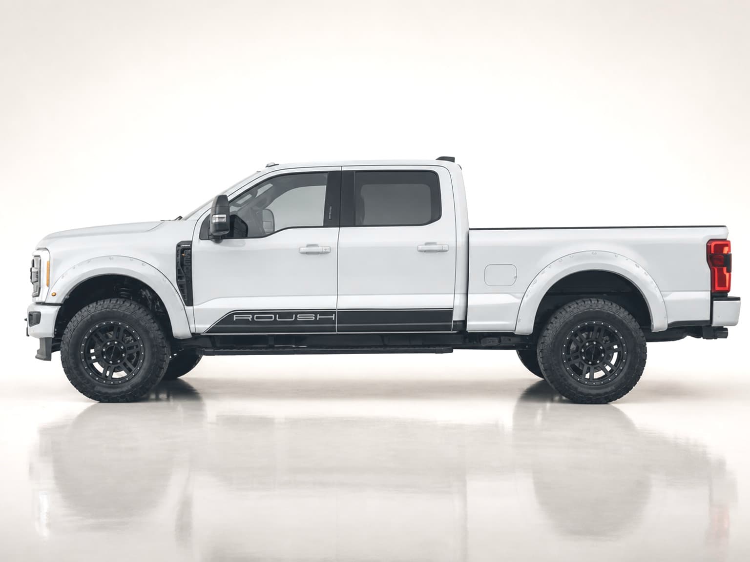 2026 Ford F-250SD Roush thumbnail 3