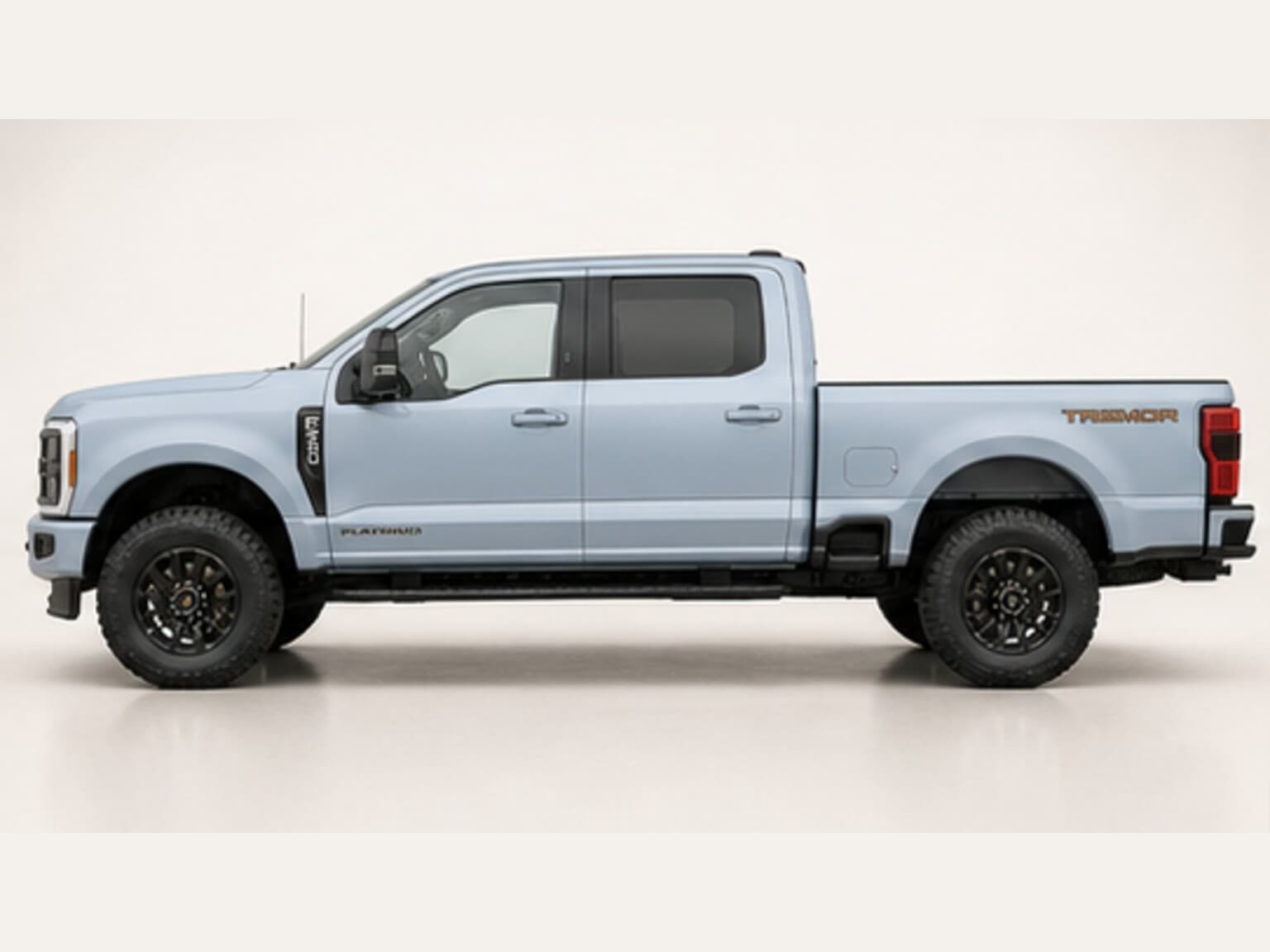 2026 Ford Super Duty F-250 Platinum thumbnail 4