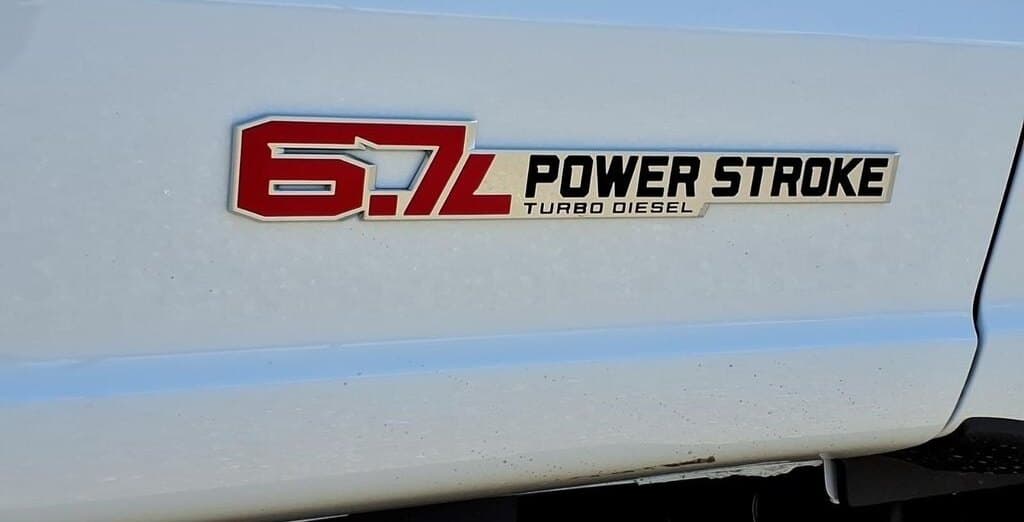 2026 Ford Super Duty F-250 Lariat thumbnail 11