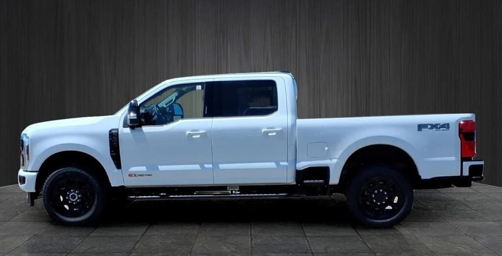 2026 Ford Super Duty F-250 Lariat thumbnail 7