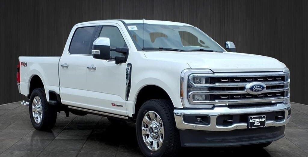 2025 Ford Super Duty F-250 King Ranch thumbnail 3