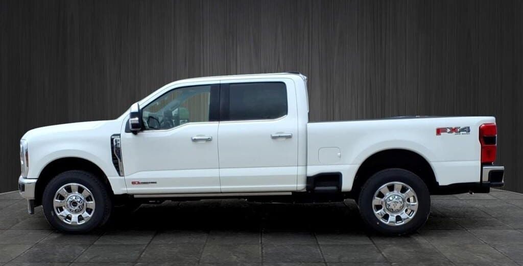 2025 Ford Super Duty F-250 King Ranch thumbnail 7